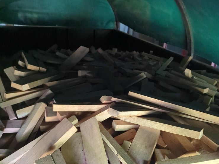 12'-long,-6'-wide-flare-box-and-wagon,-&-hoop-cover-&-tarp,-full-of-scrap-wood,-approximately-2-cord-image-3