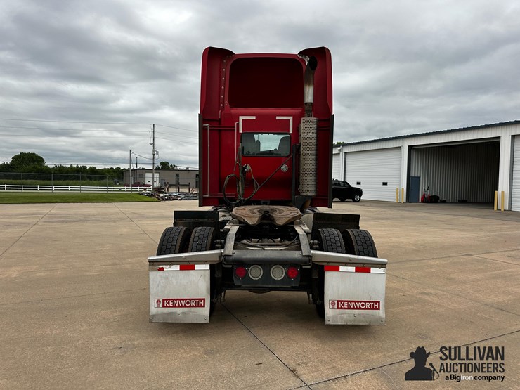 2010-kenworth-t800-image-6