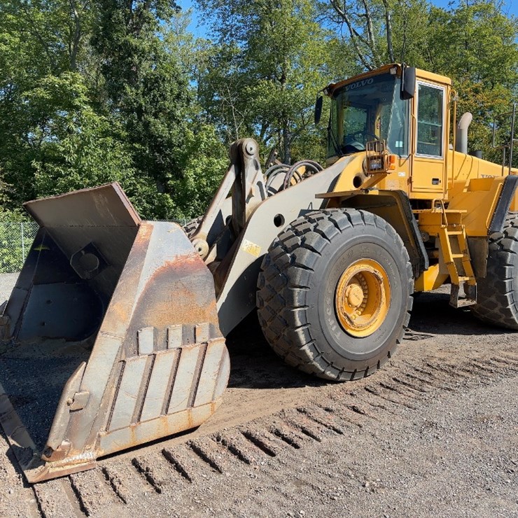 2005 VOLVO L220E