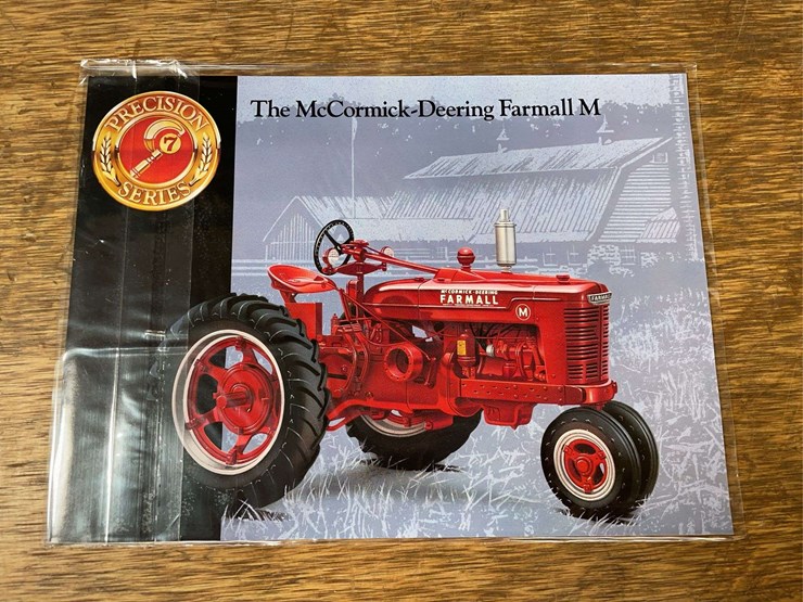 1/16-farmall-m-50-years-ffa-precision-nib-ertl-image-14