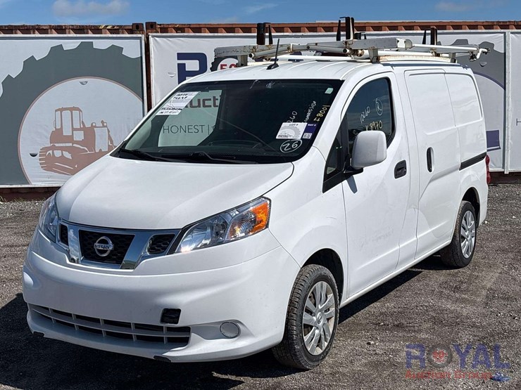 2017-nissan-nv200-image-7