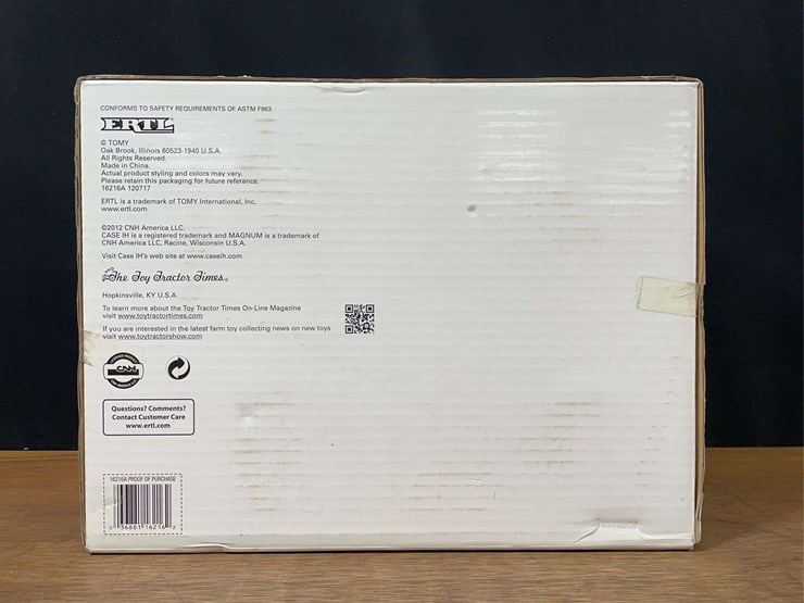 1/16-case-ih-magnum-7140-2012-ttt-nib-ertl-image-16