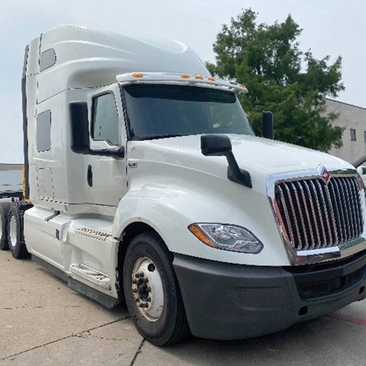 2019 INTERNATIONAL LT
