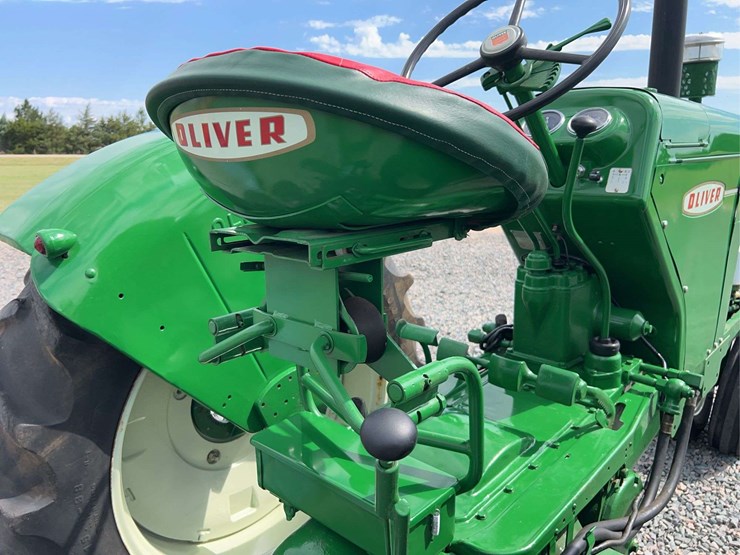 1959-oliver-880-image-42