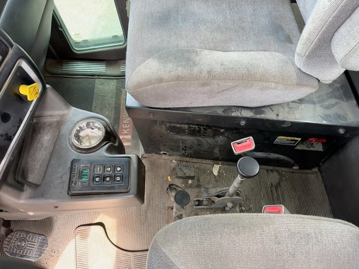 2016-kenworth-t800-image-30