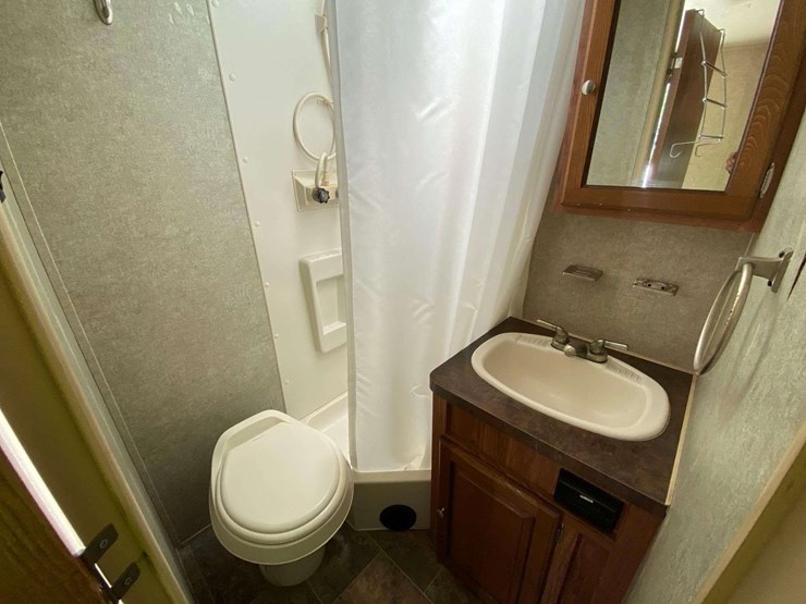 2015-forest-river-rockwood-roo-19-25ft-t/a-travel-trailer-image-15