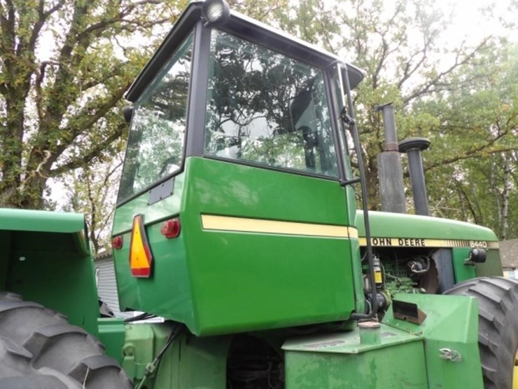 1981-john-deere-8440-image-22