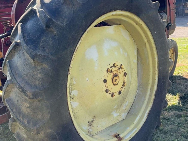 massey-ferguson-44-image-37