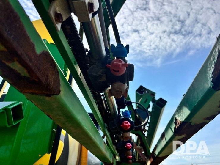 2018-john-deere-r4038-image-108