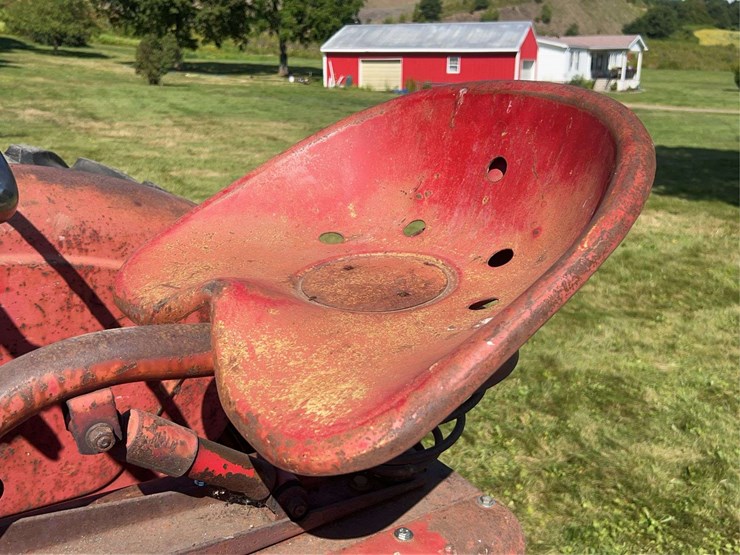 massey-ferguson-444-image-43