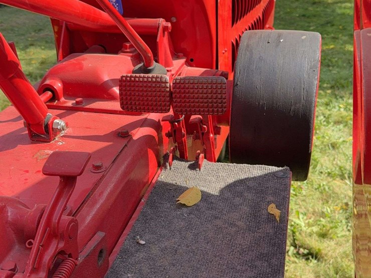 massey-ferguson-101-image-43