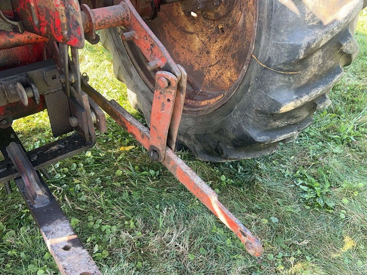 massey-ferguson-44-image-30
