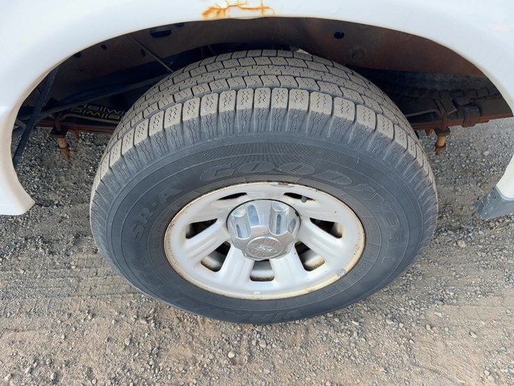 2009-ford-ranger-xlt-image-10