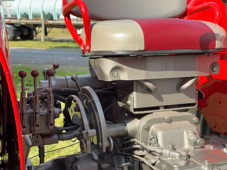 massey-ferguson-super-90-image-29