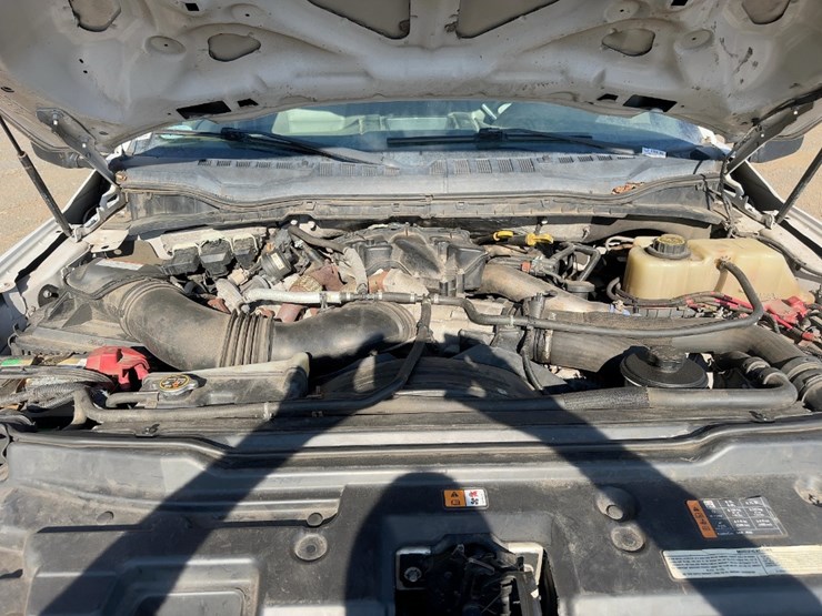 2019-ford-f550-xl-image-12