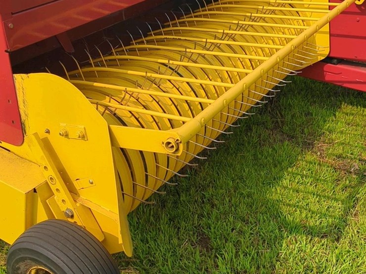 new-holland-575-image-11