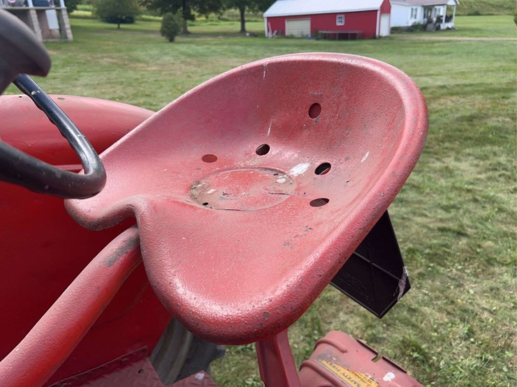 massey-ferguson-33-image-48