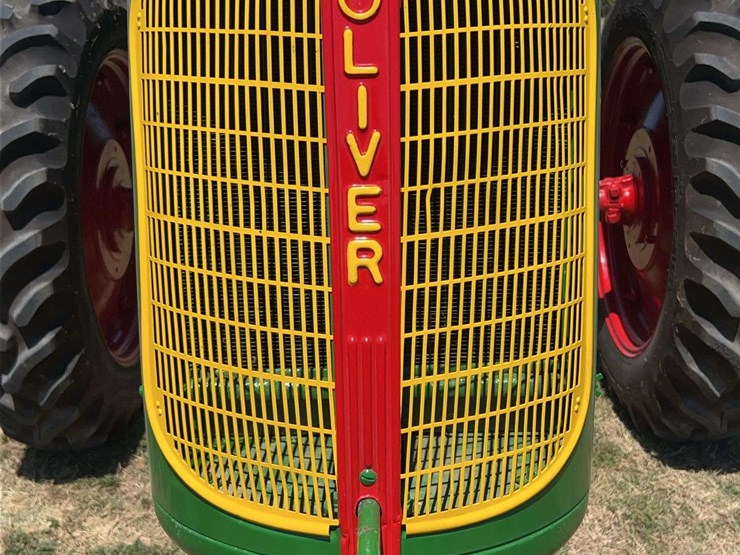 oliver-70-image-9