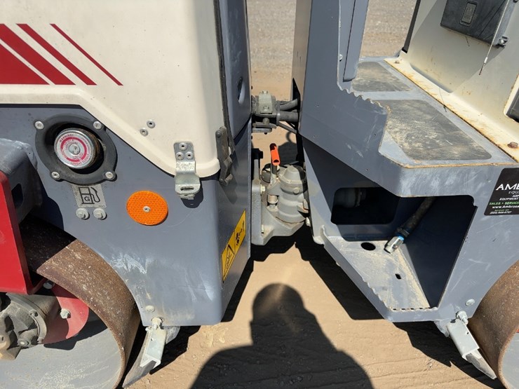 2019-dynapac-cc900g-image-13