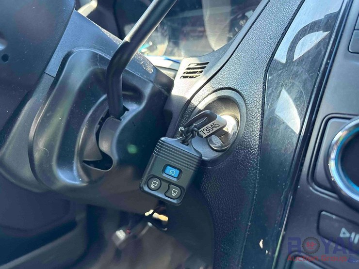 2017-ford-explorer-image-29