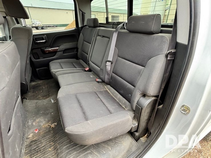 2017-gmc-sierra-2500hd-image-76