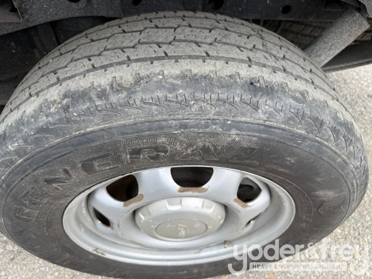 2020-ford-f150-image-19