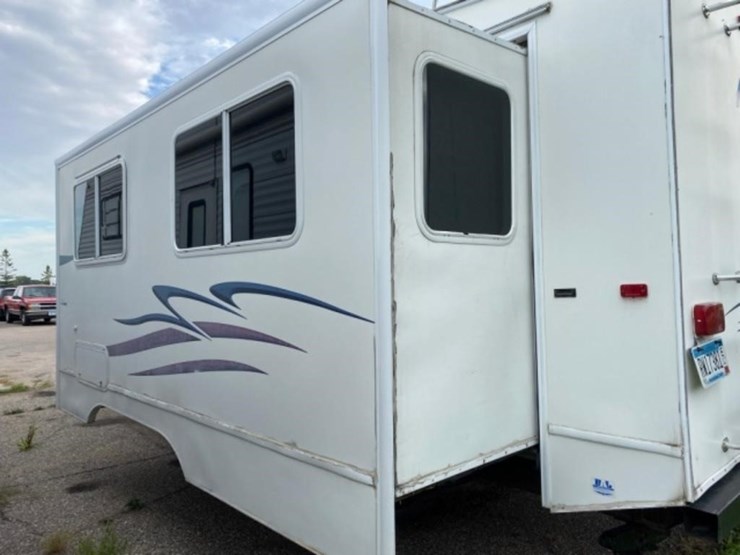 1999-prowler-ls-27-5j-5th-wheel-camper,tandem-axle-image-14