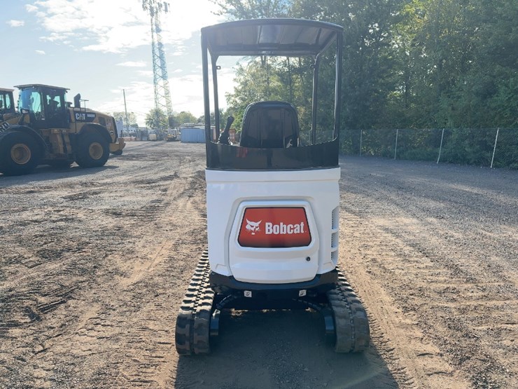 2022-bobcat-e20-image-4