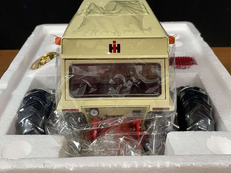 1/16-ih-1466-precision-nib-ertl-image-11