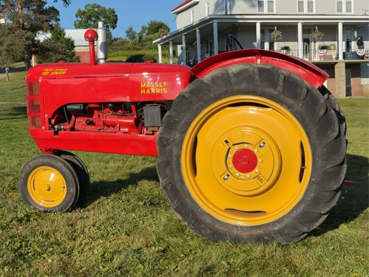 massey-ferguson-101-image-3