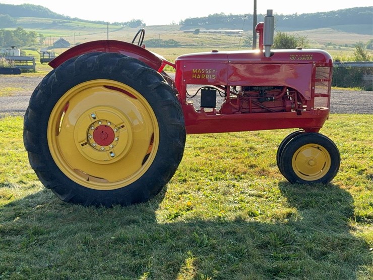 massey-ferguson-101-image-30