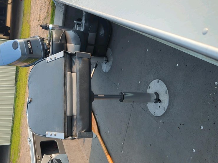 1991-lund-renegade-ii-1650-fishing-boat-and-shoreland-trailer,-yamaha-90-precision-blend-motor-with-minnkota-quiet-turbo-pro-power-trolling-motor-sn-mk01179703a-image-37