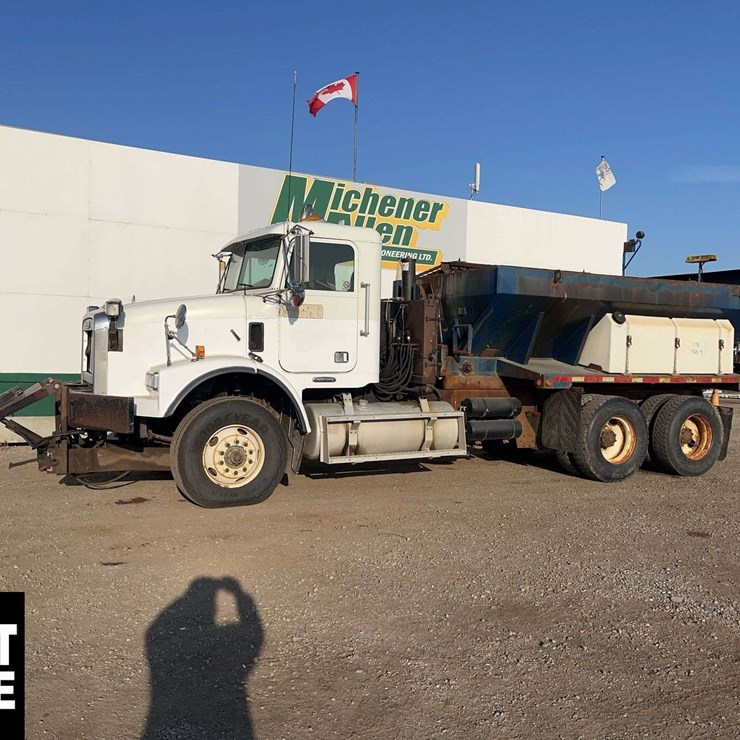 2005 FREIGHTLINER FLD112