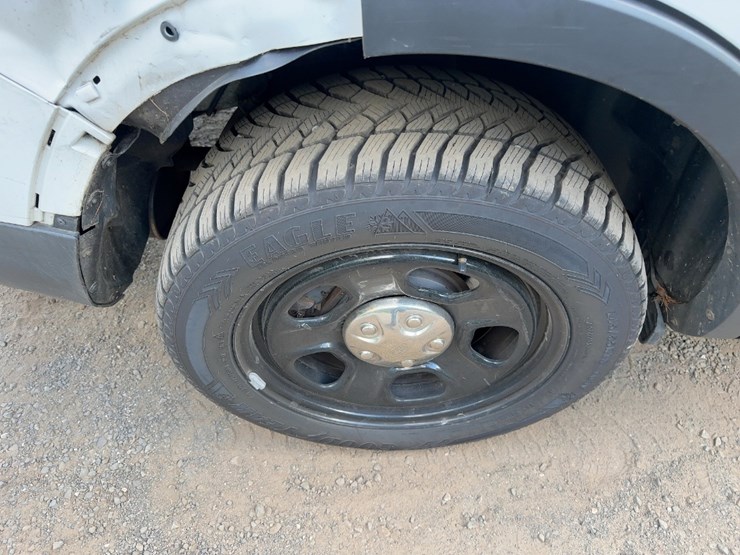 2014-ford-explorer-image-9