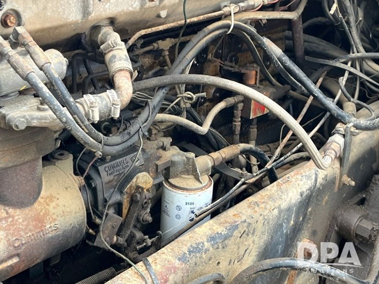 1984-peterbilt-359-image-81