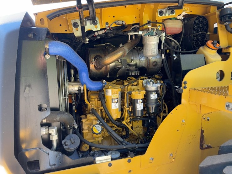 2020-caterpillar-910m-image-19