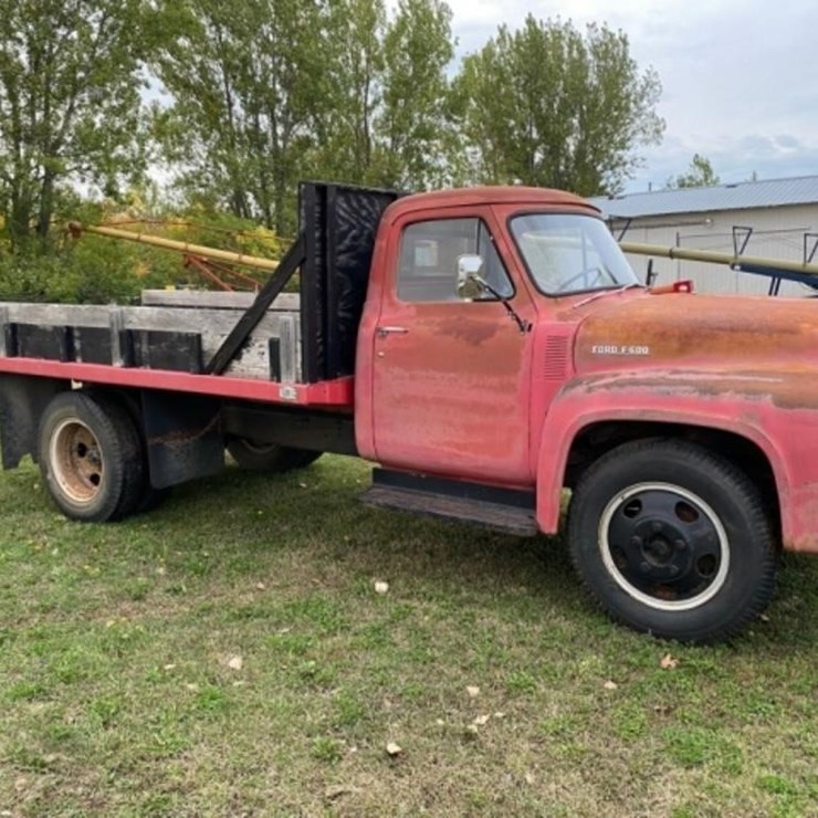 1953 FORD F600
