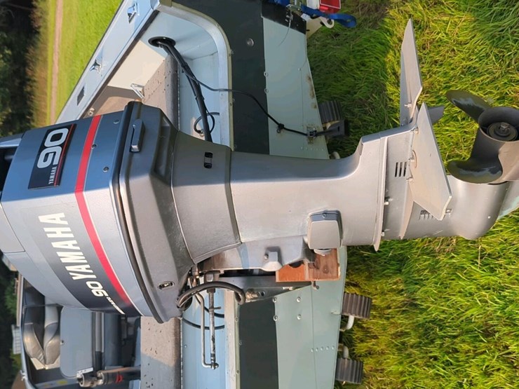 1991-lund-renegade-ii-1650-fishing-boat-and-shoreland-trailer,-yamaha-90-precision-blend-motor-with-minnkota-quiet-turbo-pro-power-trolling-motor-sn-mk01179703a-image-31