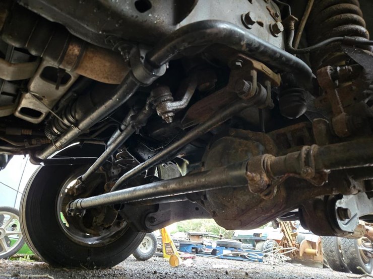 2010-ford-f550-image-42