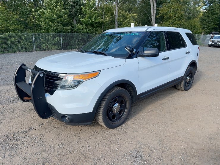 2013-ford-explorer-image-1
