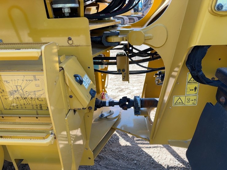 2020-caterpillar-910m-image-18