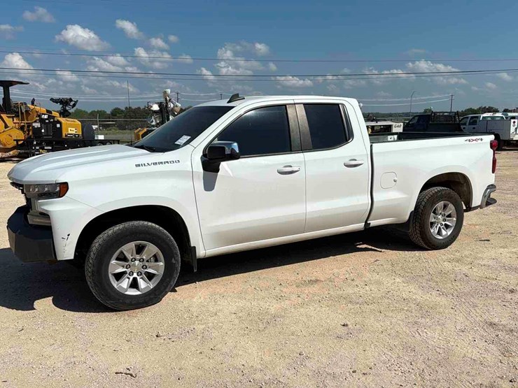 2020-chevrolet-silverado-image-1