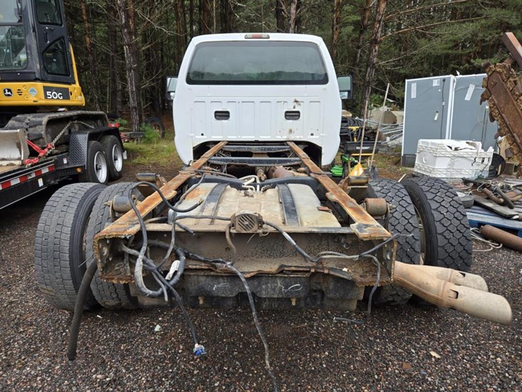 2010-ford-f550-image-4