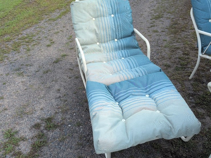 8-piece-patio-set-with-cushions-+-umbrella-image-2