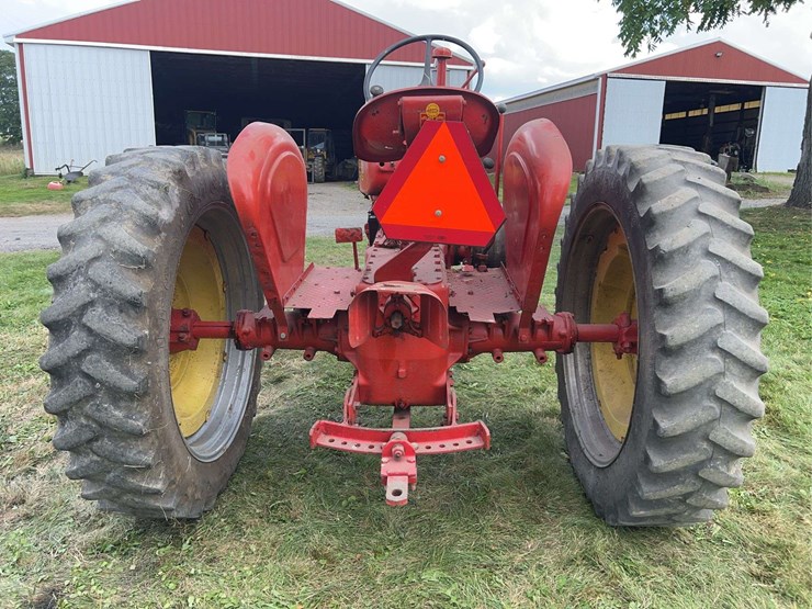 massey-ferguson-33-image-4