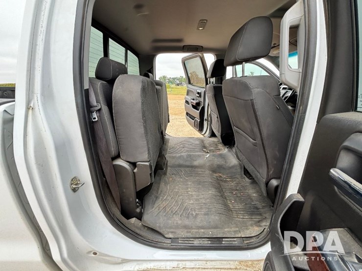 2017-gmc-sierra-2500hd-image-66