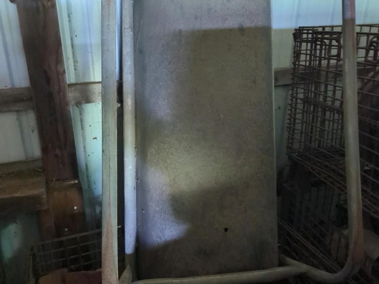 (2)-5'-galvanized-/-poly-cattle-bunk-image-3