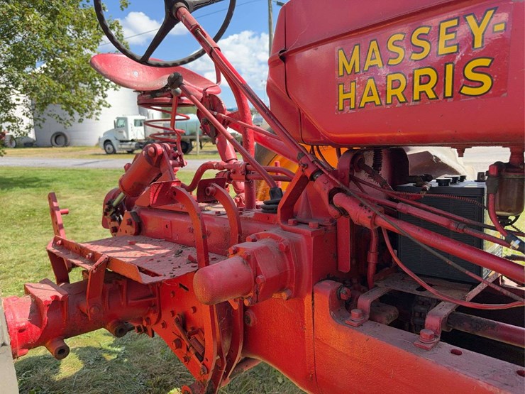 massey-ferguson-44-image-34