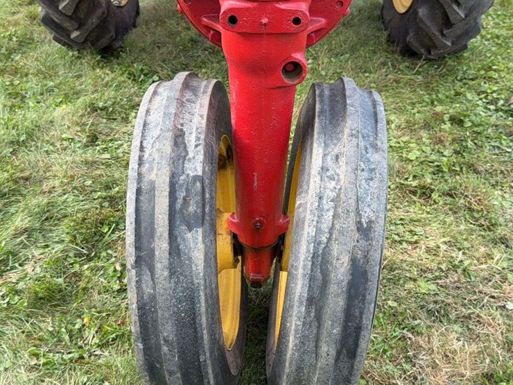 massey-harris-challenger-image-15