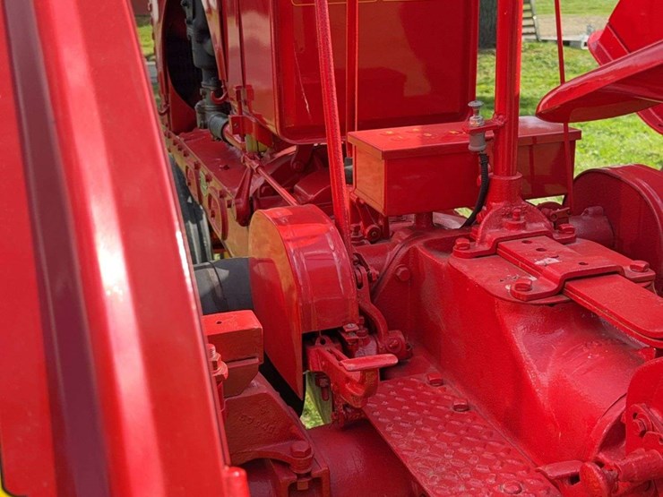 massey-harris-challenger-image-37